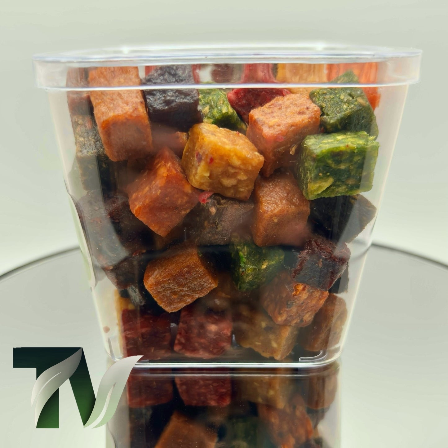 Delicious cube-sliced dried fruits in a transparent gift cup. Includes fig, kiwi, pear, apple, banana, peach & more. Ships to Canada & the US. vegan, vegetarian, fruit chip, natural healthy snack, Persian delight