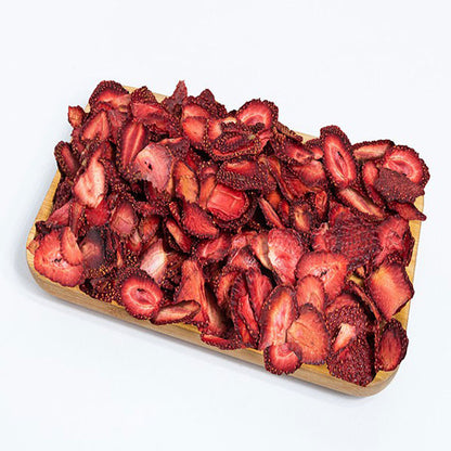 natural dried strawberry, no sugar, healthy, delicious fruit snack, vegan, vegetarian, delivery across Canada & United States, Tasty Vita dehydrated fruit snacks shop in Vancouver
