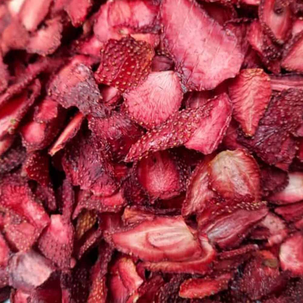 natural dried strawberry, no sugar, healthy, delicious fruit snack, vegan, vegetarian, delivery across Canada & United States, Tasty Vita dehydrated fruit snacks shop in Vancouver