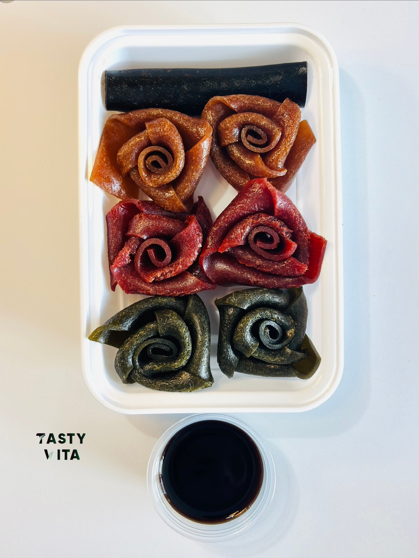 Rose-Shaped Fruit Leather with Lavashak Sauce