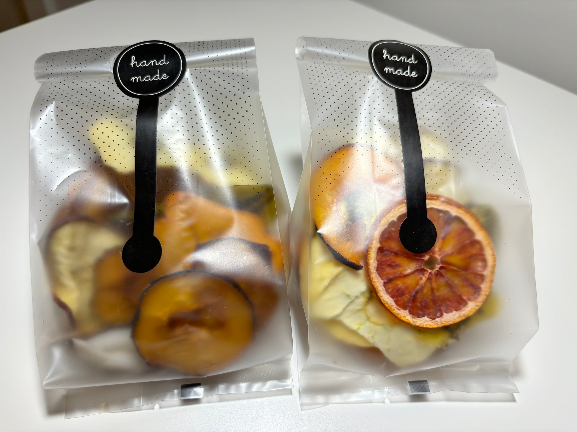 natural dried fruits for children, school lunch box snack, sugar-free fruit snack