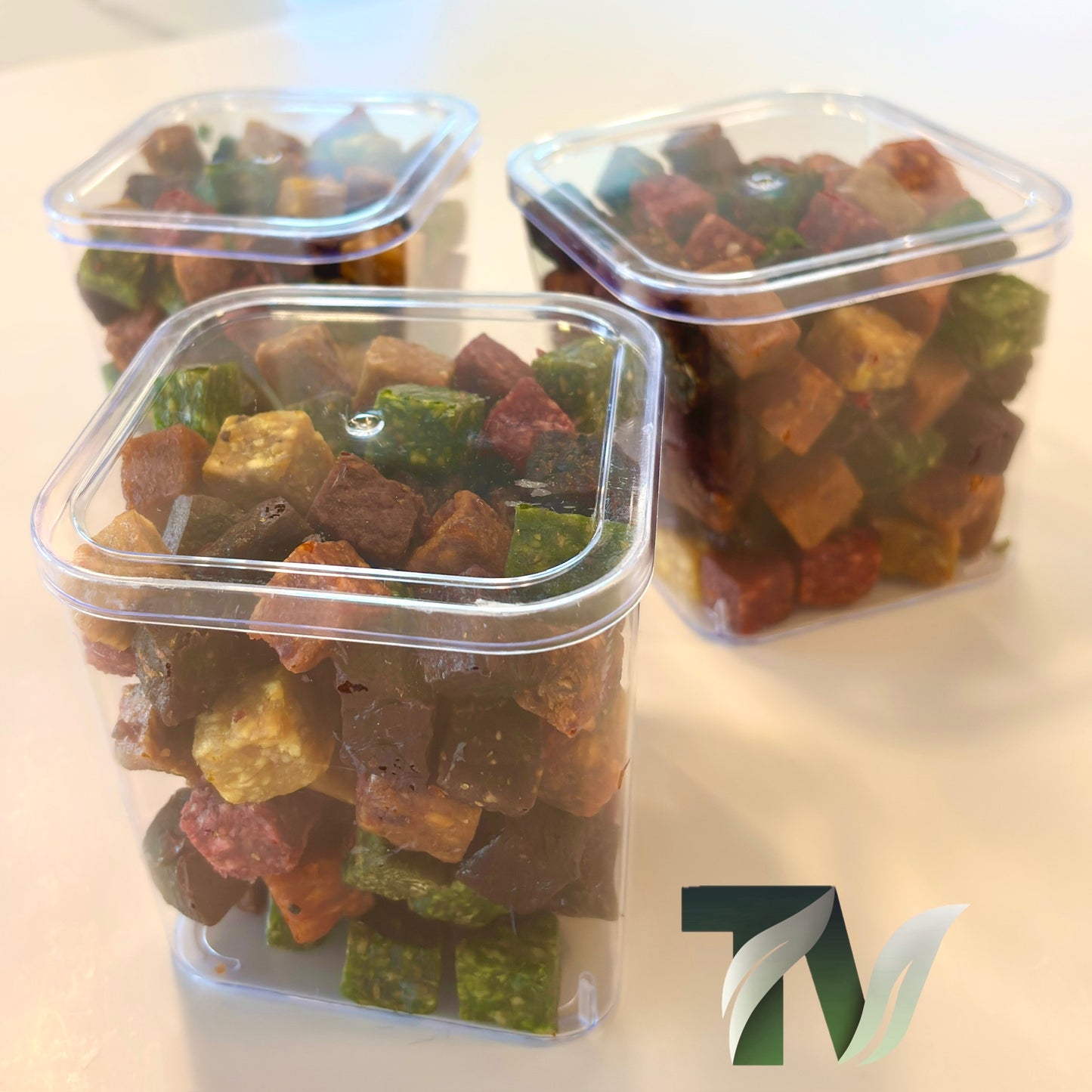 Delicious cube-sliced dried fruits in a transparent gift cup. Includes fig, kiwi, pear, apple, banana, peach & more. Ships to Canada & the US. vegan, vegetarian, fruit chip, natural healthy snack, Persian delight