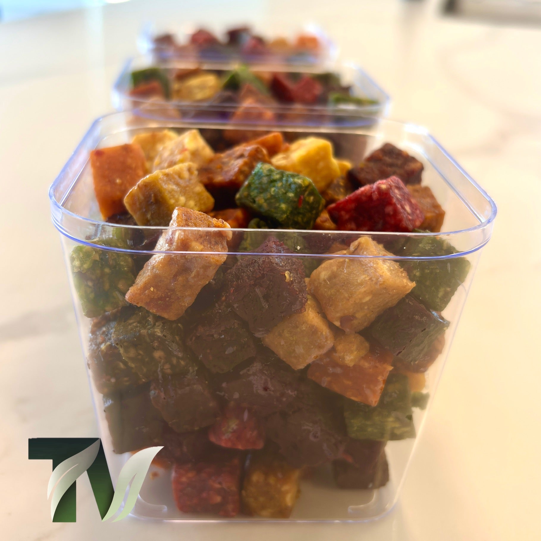 Delicious cube-sliced dried fruits in a transparent gift cup. Includes fig, kiwi, pear, apple, banana, peach & more. Ships to Canada & the US. vegan, vegetarian, fruit chip, natural healthy snack, Persian delight