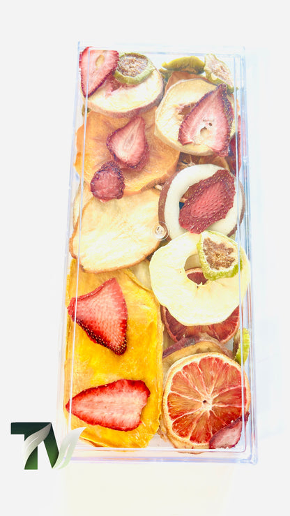 Gourmet dried fruit gift box — elegant crystal design with handpicked, sugar-free, vegan fruits.