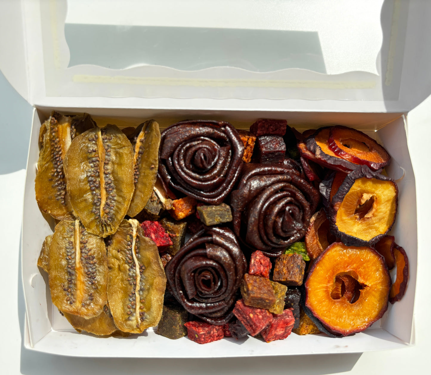 Lavashak Roses & Dried Fruits Gift Box