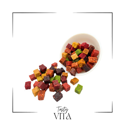 Mixed cube fruits, natural fruit snack in Canada, vegan, vegetarian, healthy fruity snack, dehydrated food, Tasty Vita nuts & dry fruits hop in North America. apple, banana, kiwi, pear, fig, plum, orange