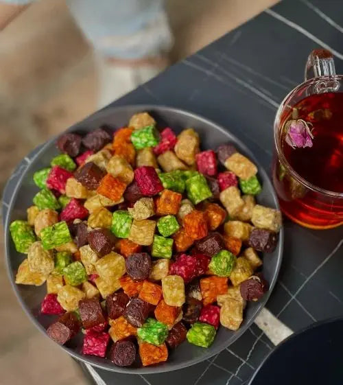 Mixed cube fruits, natural fruit snack in Canada, vegan, vegetarian, healthy fruity snack, dehydrated food, Tasty Vita nuts & dry fruits hop in North America. apple, banana, kiwi, pear, fig, plum, orange