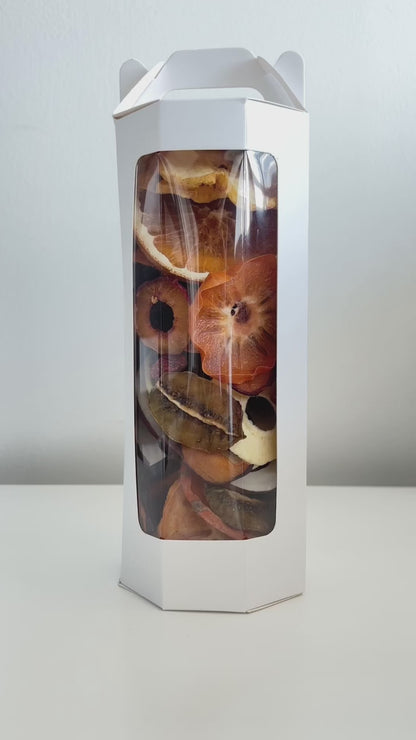 dried fruits box, Tasty Vita fruit snack shop in Canada and the US. healthy gifting, vegan, vegetarian, dehydrated fruit snacks