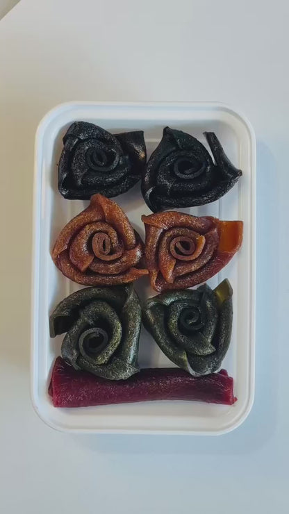 Rose-Shaped Fruit Leather with Lavashak Sauce