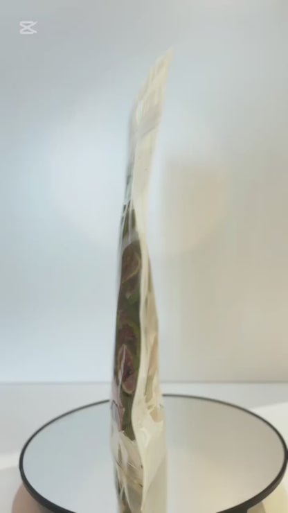 Natural dried figs, healthy fruit snack, no-sugar vegan/vegetarian delight/ dehydrated fig snack in Canada and the US.