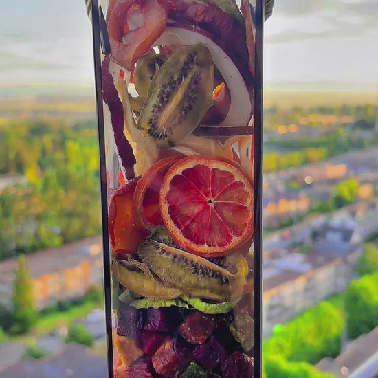 dried fruits gift box, natural fruit snack, 
Tasty Vita dry fruits shop in Canada, dried kiwi, dried apple, dried plums, dried peaches, dried orange, dried coconuts, gifting idea for birthday, holiday, anniversary