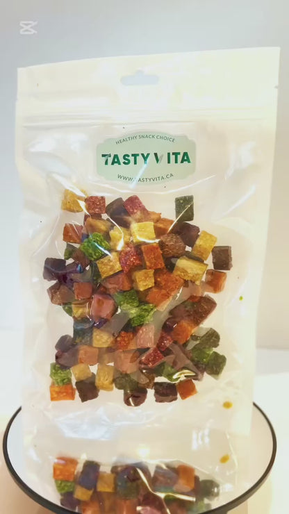 Mixed cube fruits, natural fruit snack in Canada, vegan, vegetarian, healthy fruity snack, dehydrated food, Tasty Vita nuts & dry fruits hop in North America. apple, banana, kiwi, pear, fig, plum, orange